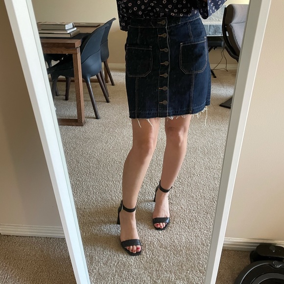 Denim Mini Skirt with Pockets and front buttons - Picture 10 of 16